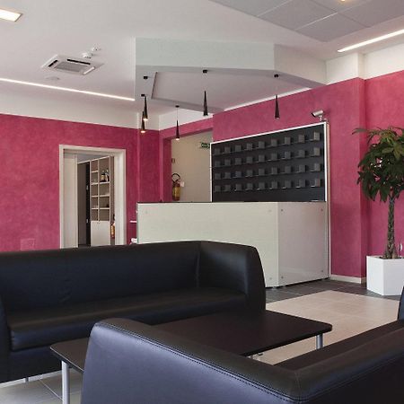 Silver Residence Hotel Bagnolo in Piano Luaran gambar