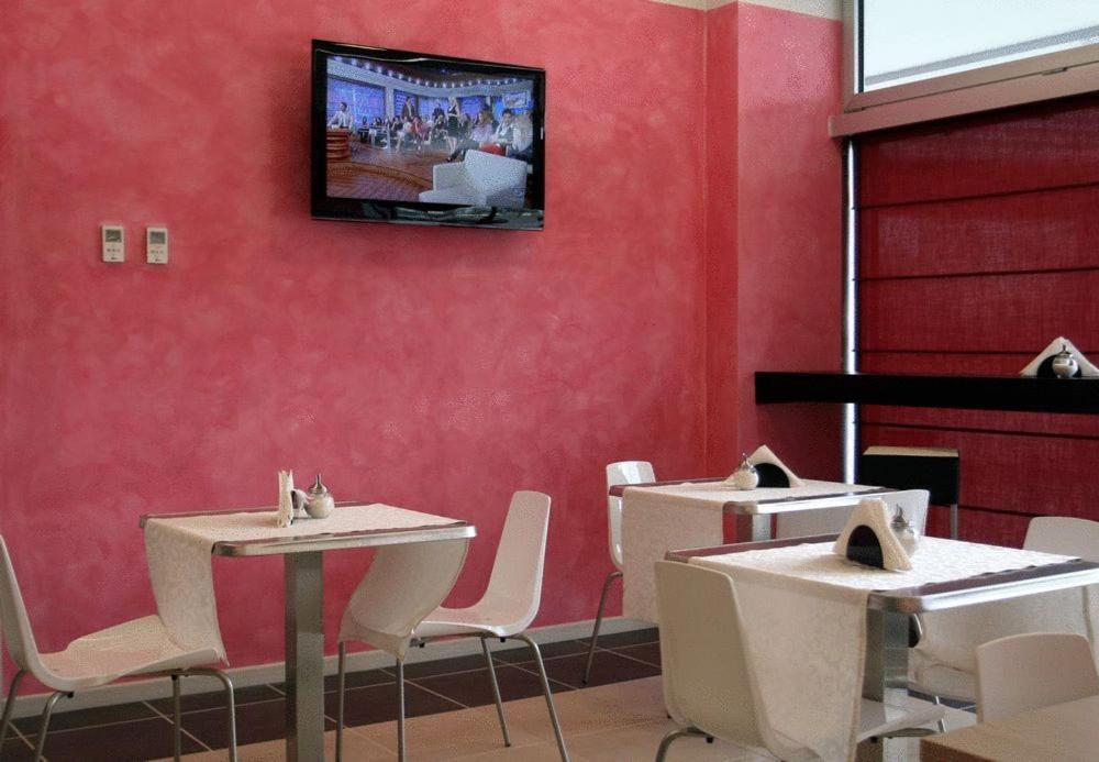 Silver Residence Hotel Bagnolo in Piano Luaran gambar